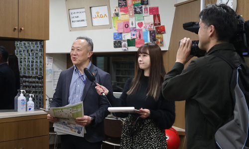社内見学（WEB中継）の様子