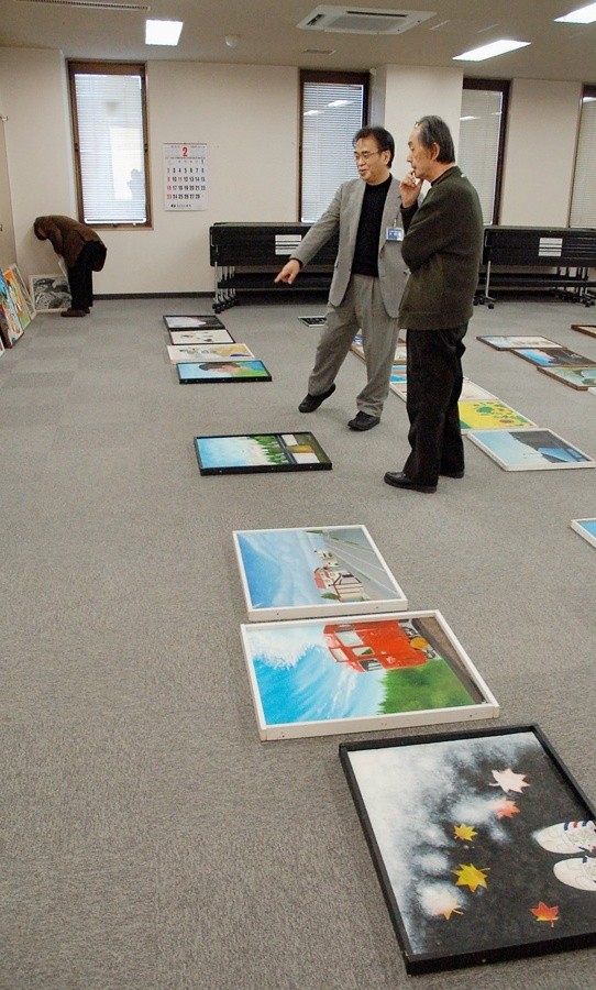管内高校生徒絵画作品展、入賞作決まる